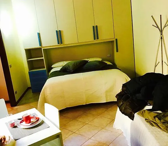 Myroom Center Flat *