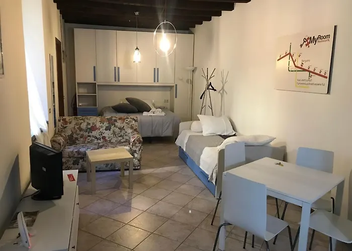 Myroom Center Flat Apartment